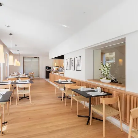 Eurostars Portico Szálloda 5*