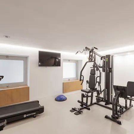 Eurostars Portico فندق 5*