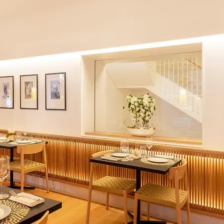 Eurostars Portico Hotel 5*